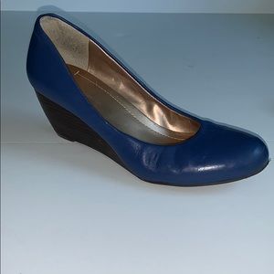 BCBGeneration Blue Leather Wedges 7.5